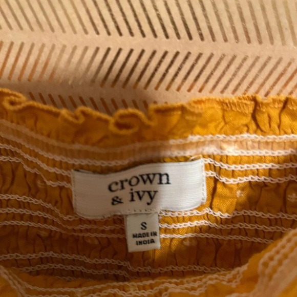 CROWN & IVY~BLOUSE~YELLOW~ NWT~BELK~SM + - Picture 4 of 8